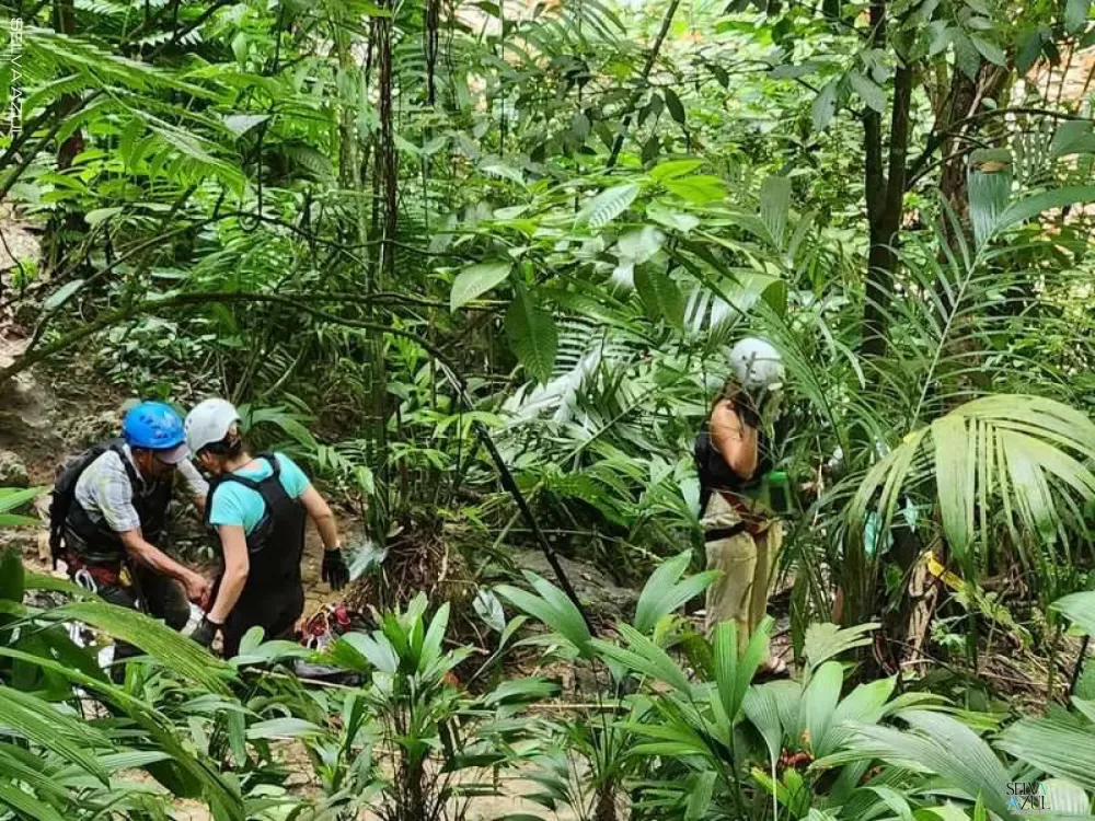 Caminata arco del tiempo en Arco del Tiempo Expedición.