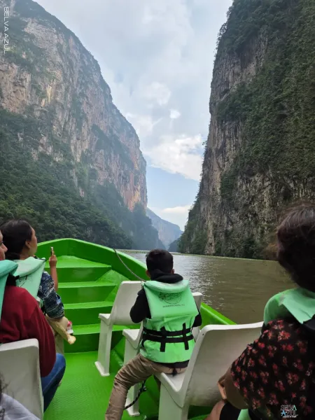 Paseo en lancha en el Cañón del sumidero